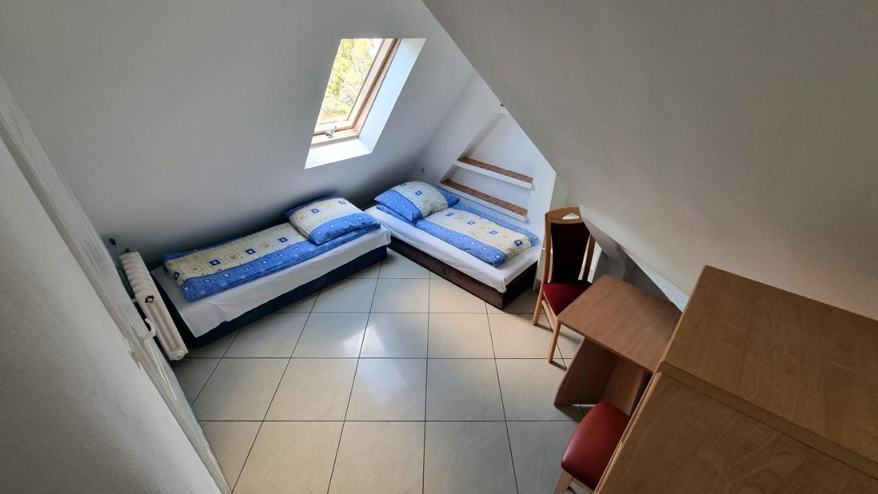 Osrodek Beata / Fiord Bed & Breakfast Смолджински Лас Екстериор снимка