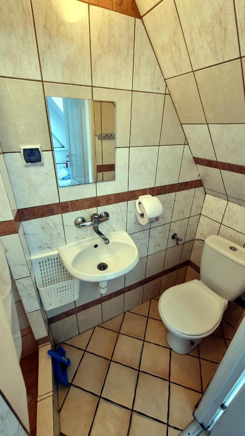 Osrodek Beata / Fiord Bed & Breakfast Смолджински Лас Екстериор снимка